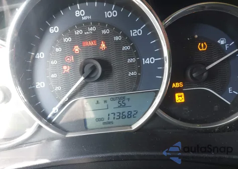 2015 Toyota Corolla Le Plus z USA, uszkodzony, nr VIN 5YFBURHE6FP269958